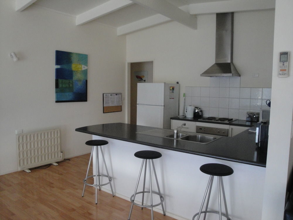 Off Mountain Accommodation Merrijig Esterno foto